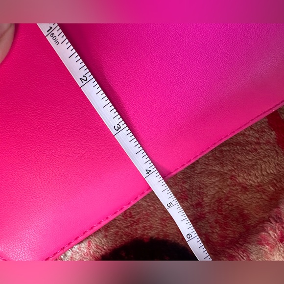 Small Fushia pink Crossbody purse INC brand NWT - Picture 14 of 16